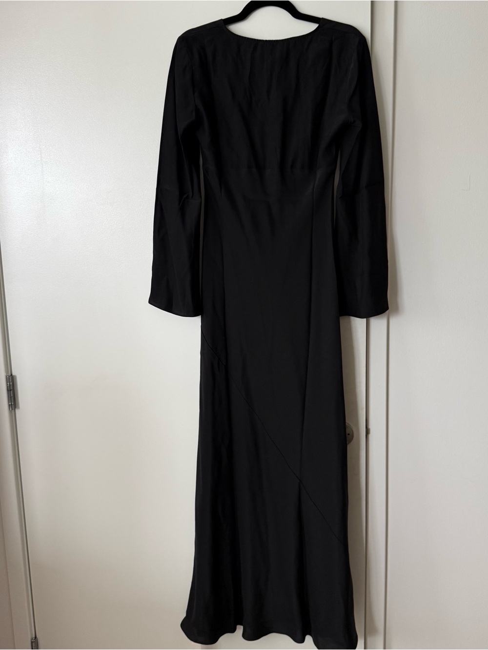 Reformation 100% Silk Vivia Black Long Sleeve Dress NWT - Picture 8 of 9